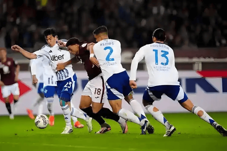 mk体育在线下载-佛罗伦萨主场大败，遭遇惨痛失利信心不减的简单介绍